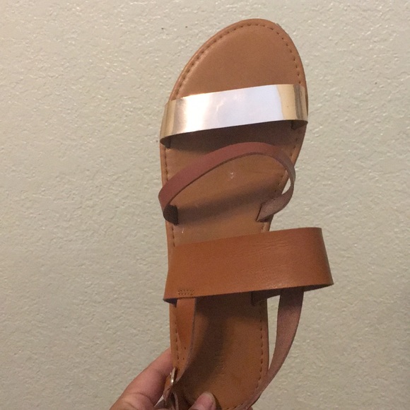 Sandals - Picture 3 of 5